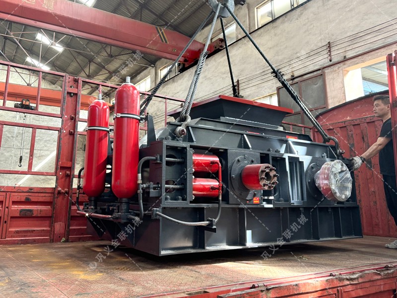 石頭破碎機(jī)_小型石頭破碎機(jī),移動石子粉碎機(jī)價(jià)格,圖片/視頻
